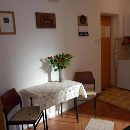 Tonia Apartment Mali Losinj