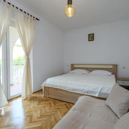 Tonia Apartmán *