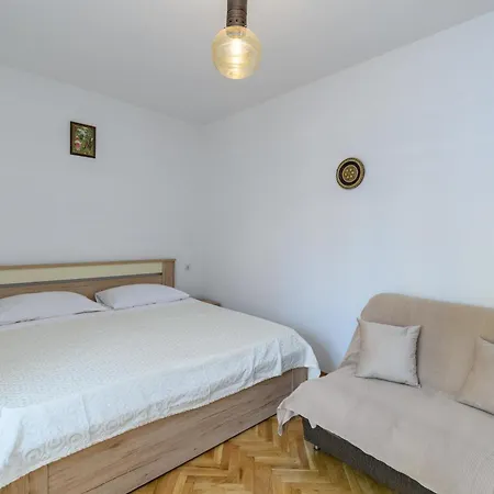 Tonia Lägenhet Mali Lošinj
