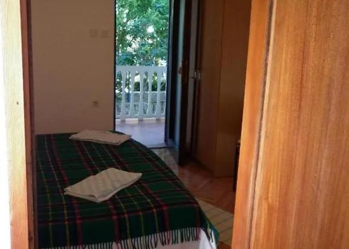 Tonia Apartment *