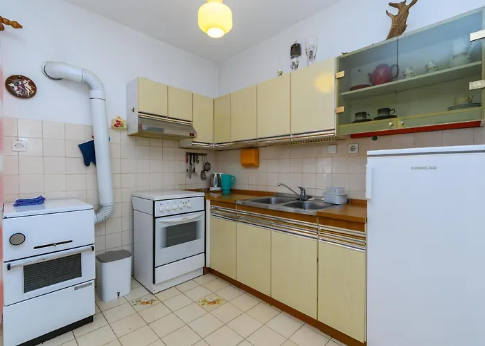 Tonia Apartment
