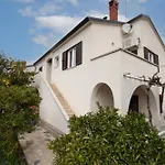 Tonia * Mali Lošinj